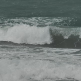 Déferlement de vagues vue de face